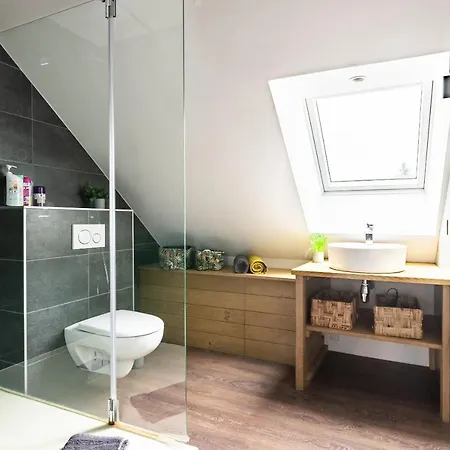 Sous Le Des Remparts