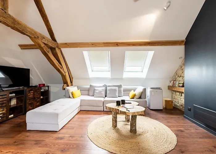 Sous Le Des Remparts