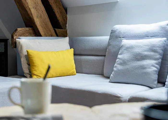 Sous Le Des Remparts